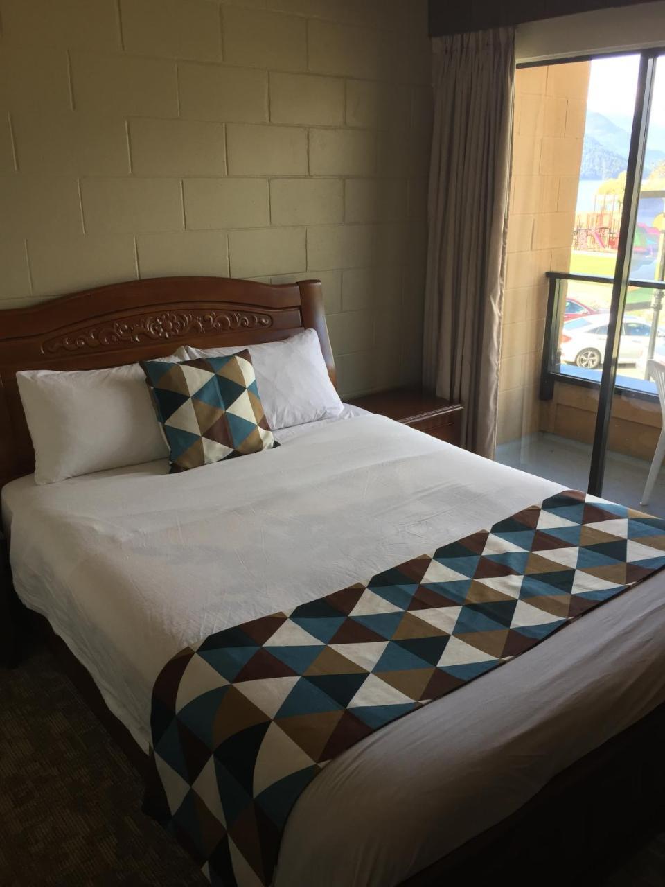 Spring Villa Hotel ハリソン・ホット・スプリングス エクステリア 写真